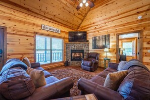Living room 2