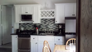 Kitchen and breakfast nook