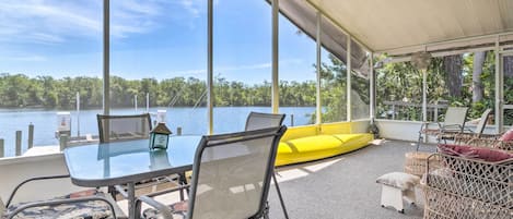 Homosassa Vacation Rental | 2BR | 2BA | 1,080 Sq Ft | Steps to Enter