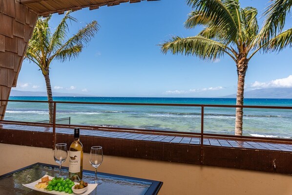 Lovely lanai to watch sunsets every night