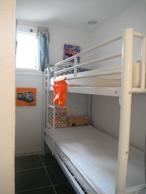 la chambre cabine avec matelas de qualité 140X190