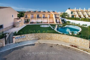 Algarve villa holidays