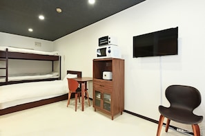 Small and just sized room