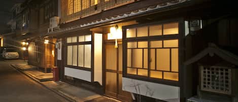 Yuzu, a Kyoto inn that blends into the streets of Kyoto