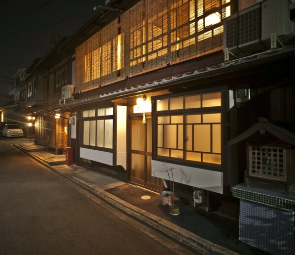 Yuzu, a Kyoto inn that blends into the streets of Kyoto
