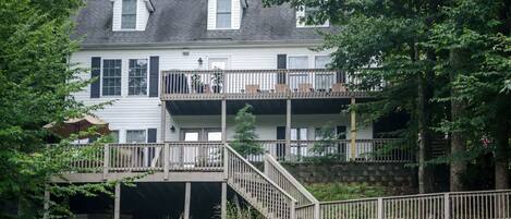 Your beautiful home away from home. Stunning water facing side of house. 