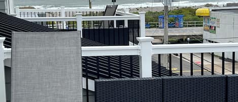 Third floor deck