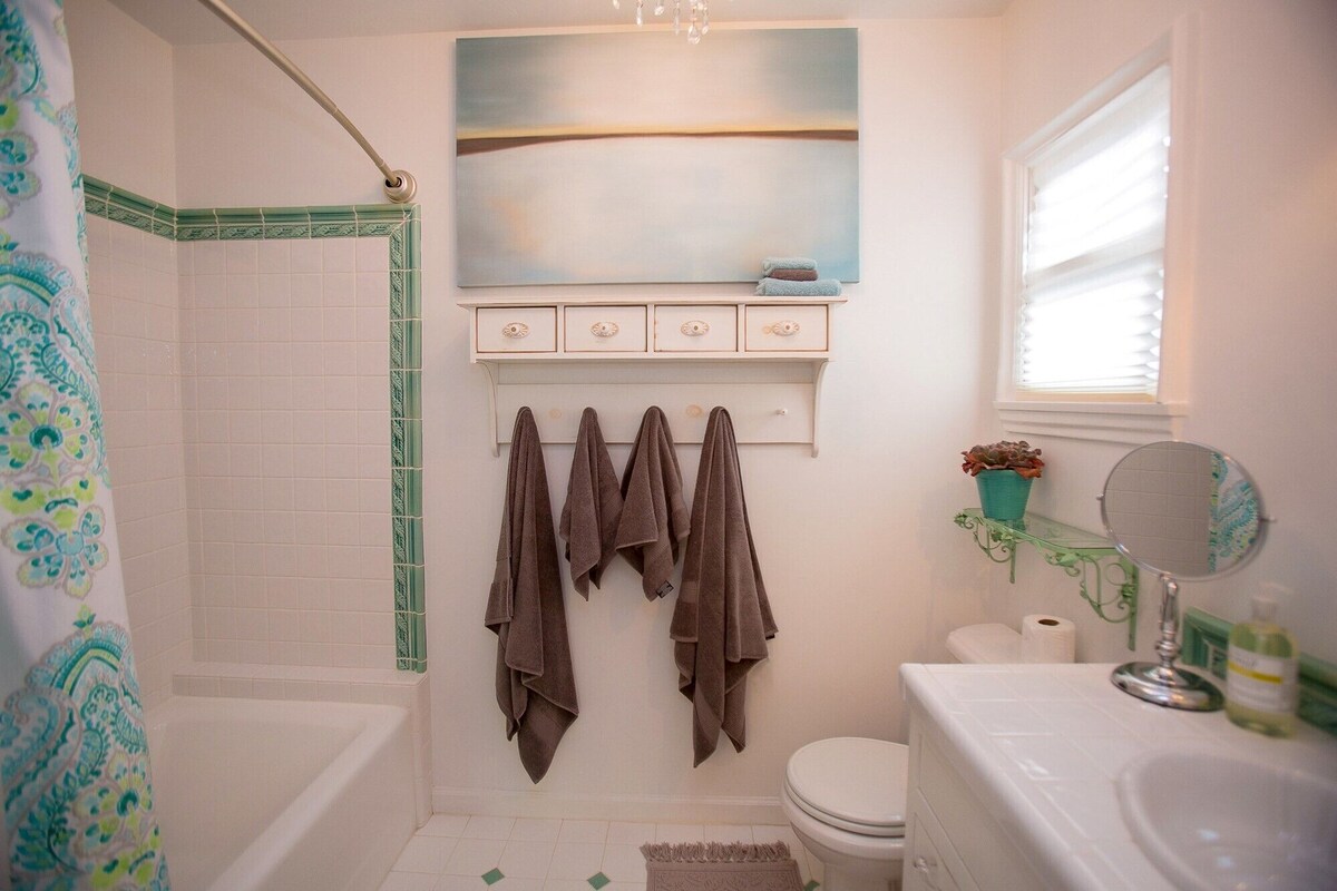Santa Monica Beach Luxury Suite