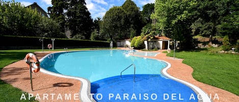 PISCINA PRIVADA PARA DULTOS Y PISCINA PARA NIÑOS