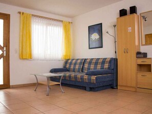 Ferienwohnung 2 für 1-4 Personen (44 qm, EG)-Wohnbereich