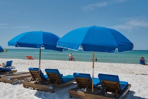 Each Rental Includes 2 Sets of Complementary Beach Chairs & Beach Service 03/01-10/31