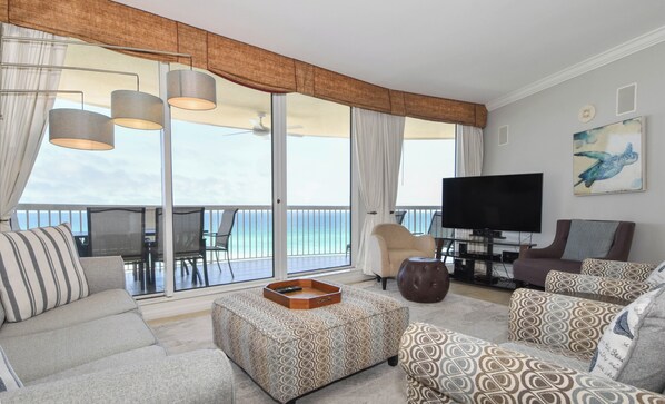 Silver Shells St. Maarten 803- Living Area