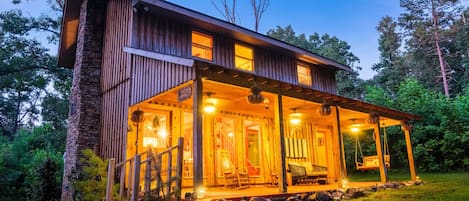 StackRock Cabin features porch lighting, solar lights around the property 