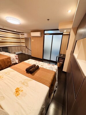 Open loft bedroom