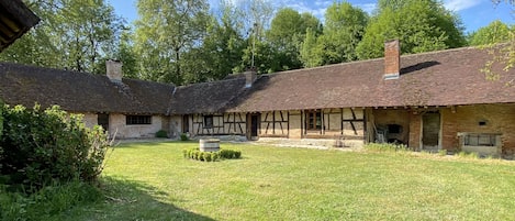 Ferme du château de Beaurepaire et son jardin privatif