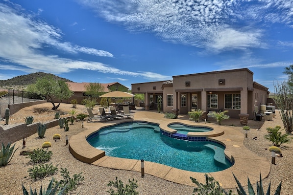 Huge, backyard provides an oasis for entertaining and relaxation!