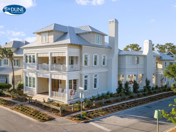 Stunning Home with a Carriage House and Pool