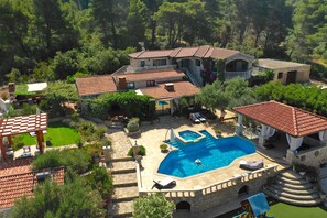 Stone house-Villa Poplat, swimming pool 