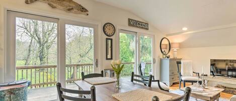 Make this bright and airy vacation rental your Blowing Rock home-away-from-home.