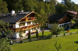 Ferienwohnungen Löslerlehen (DE Schönau am Königssee) - Hölzl Johann - 37638-Löslerlehen