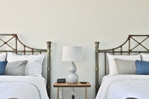 2 queen beds in the 3rd bedroom.