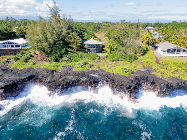 Kahikole direct ocean front in Hawaiian Paradise Park