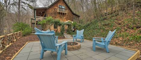 Bryson City Vacation Rental | 2BR | 2BA | Stairs Required | 1,600 Sq Ft