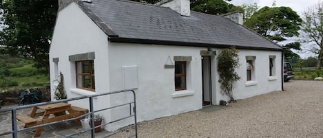 Bell Cottage nestling in the glen