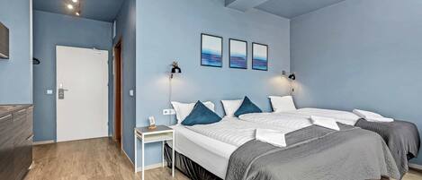 Triple bedroom