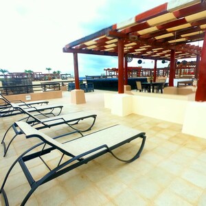 Penthouse private roof top private pool 3 bedrooms