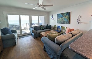 LR and unbeatable views from your private balcony