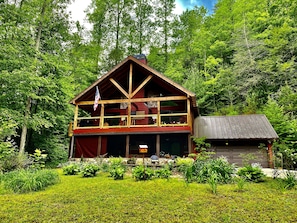 Front yard view of cabin