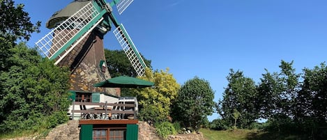 Ein Teil des Gartens, zum grillen ideal geeignet.