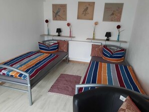 Ferienwohnung Günther-Schlafzimmer 1 mit zwei Einzelbetten