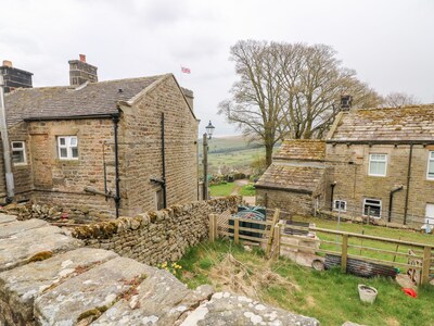 Sandholme, PATELEY BRIDGE