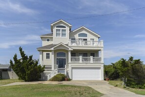 GR2234: Dare to Relax | Front Exterior