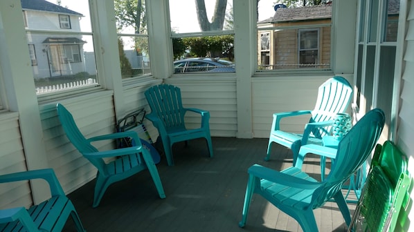 Front porch Looking north
