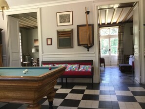 Spielezimmer