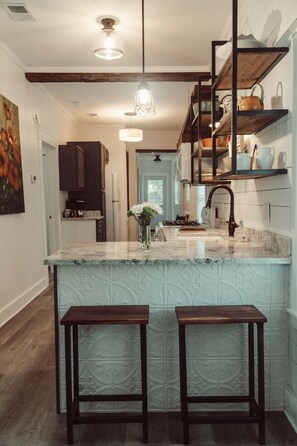 Kitchen, counter seating