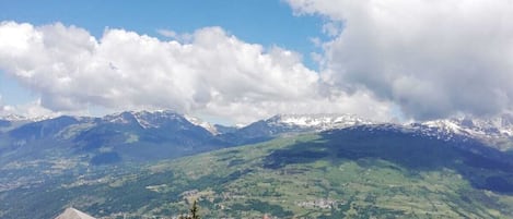 Vue du balcon l’été 