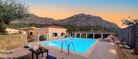 Cretan Kera Villa | HotelPraxis Group