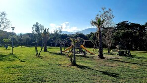 Aire de jeux pour enfants sur la plage  Prunete