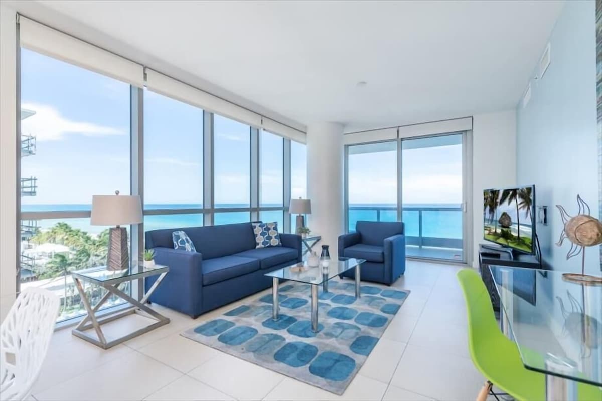 Corner Ocean Front View | Outdoor Pool| Miami