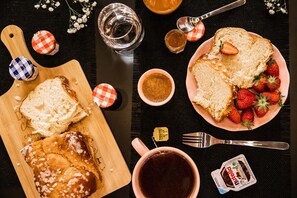 Breakfast meal