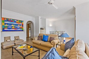 Ground Floor Lounge Area with 55"  / 140 cm Smart TV with English Channels, fast WiFi, Comfortable Seating
