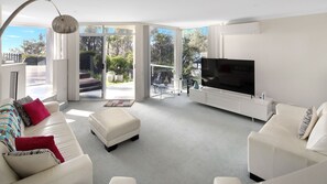 Loungeroom