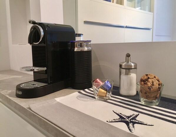 Kaffe och/eller kaffebryggare