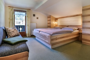 Ferienwohnung für 2-4 Personen-Schlafzimmer 1