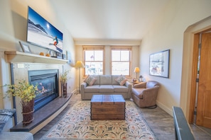 Unwind and warm up here after a full day on the slopes!