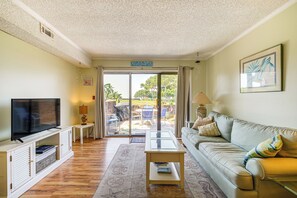 Living Room | Patio View | Smart TV | 1st Floor